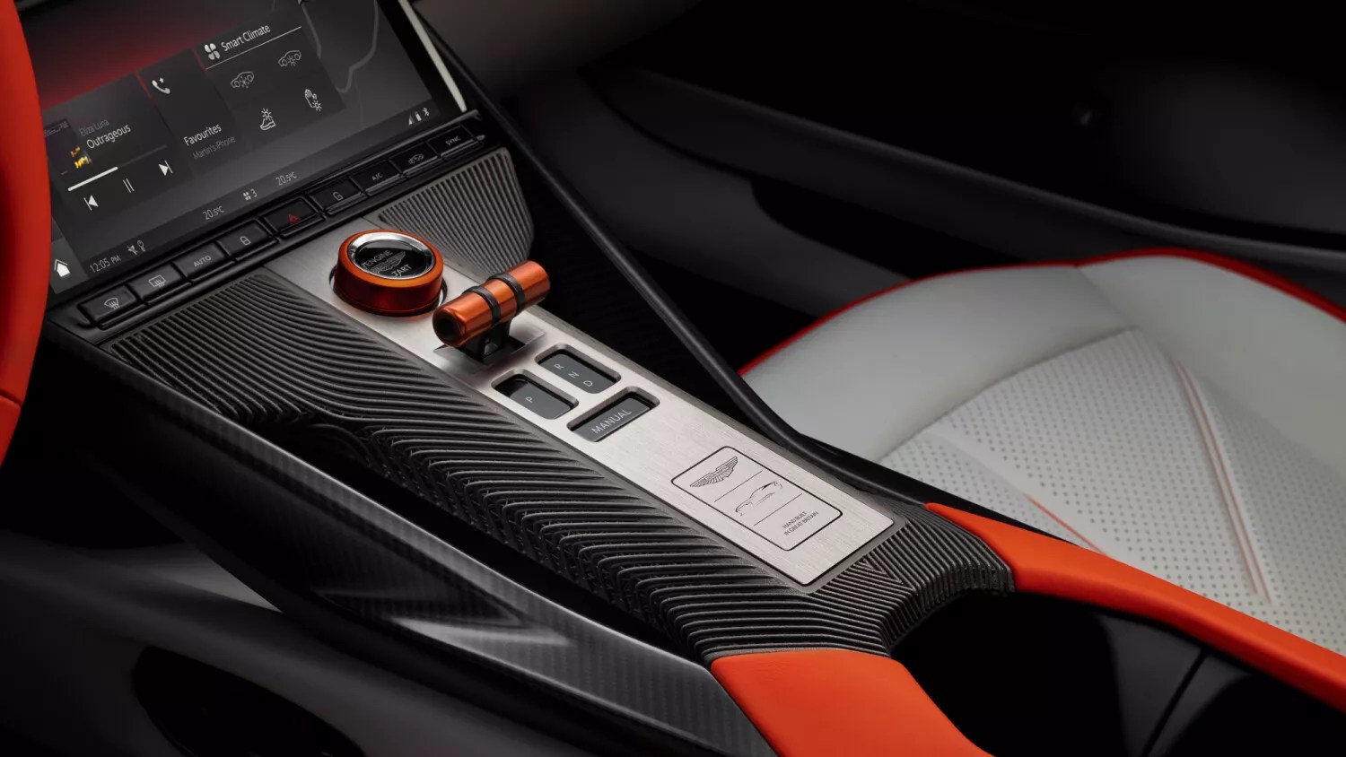 Consola central do Aston Martin Valen