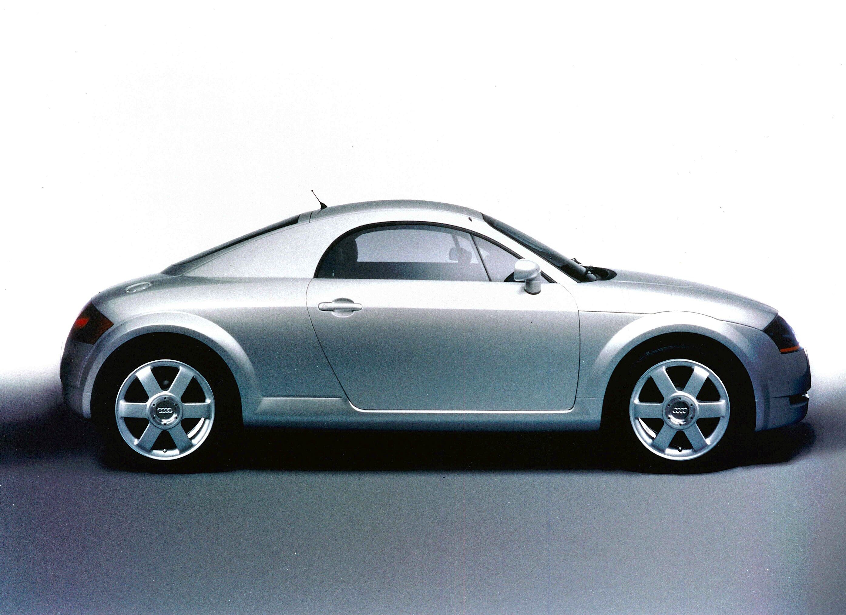 Audi TT Coupé de primeira geração, perfil
