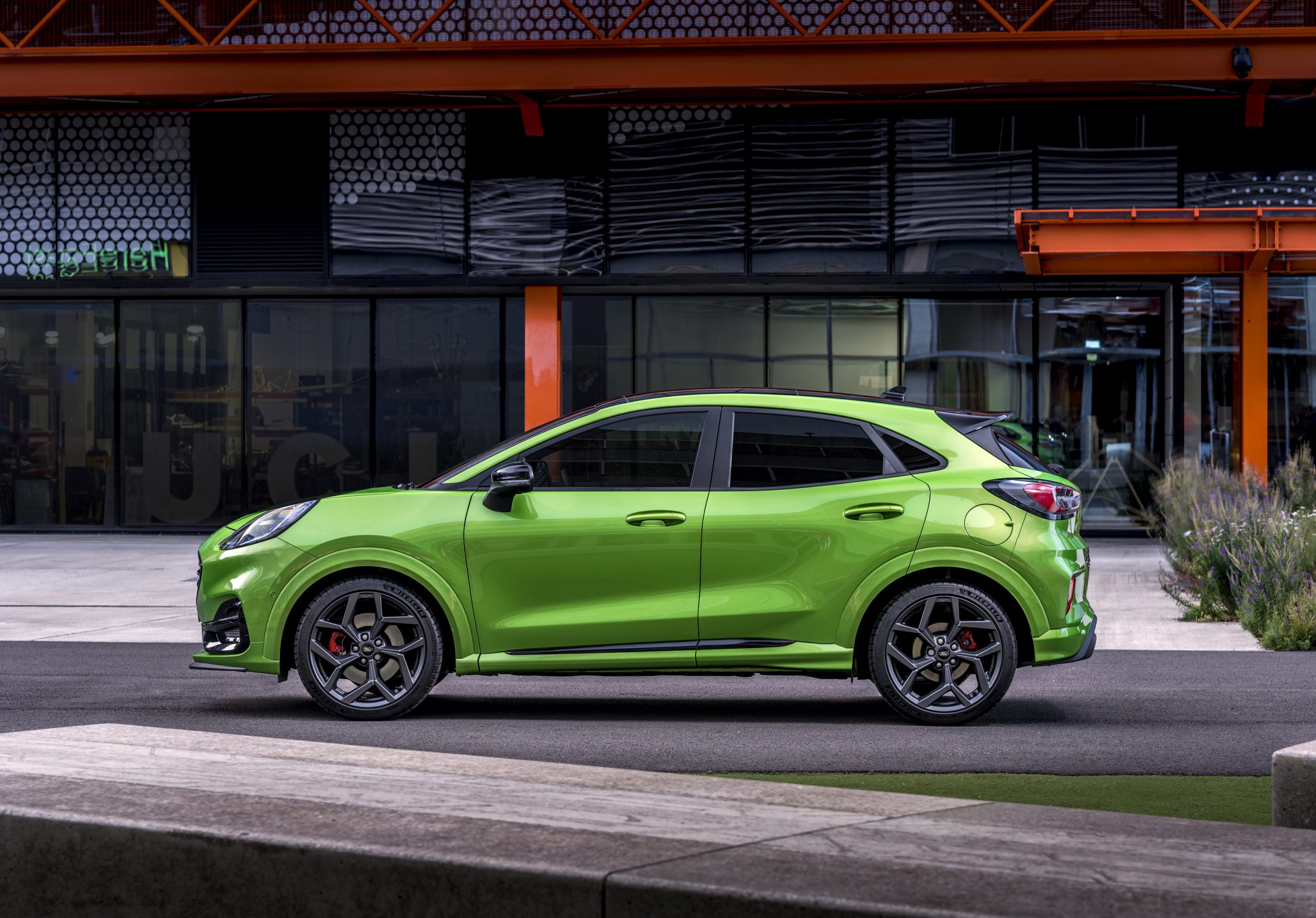 Perfil do Ford Puma ST 1.5 EcoBoost 200