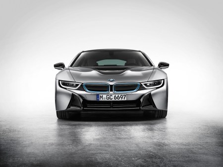 BMW i8 de produção (09/2013). Foto oficial BMW Group. ID P90131416.