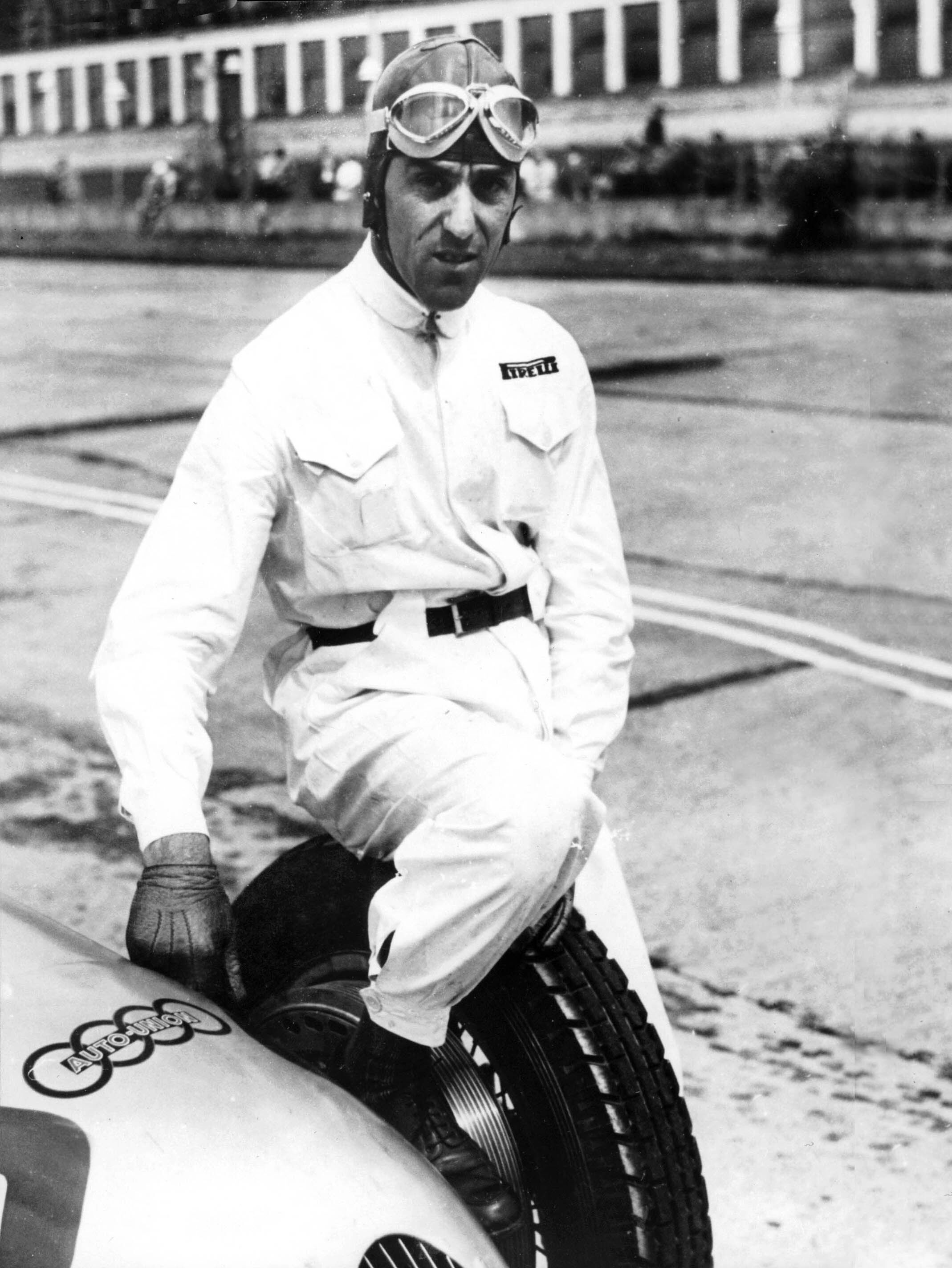 Tazio Nuvolari numa fotografia histórica do arquivo Audi Tradition.