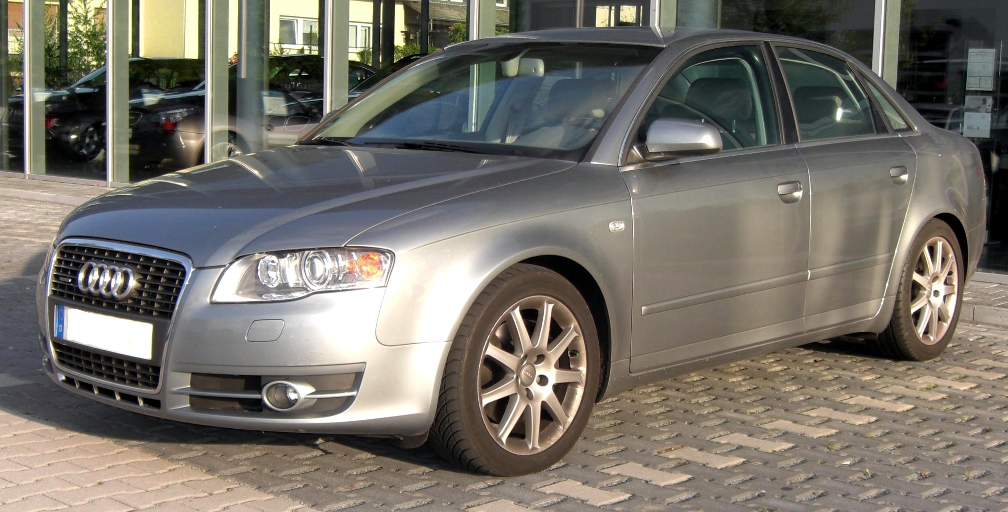 Audi A4 B7, vista dianteira, 2008.