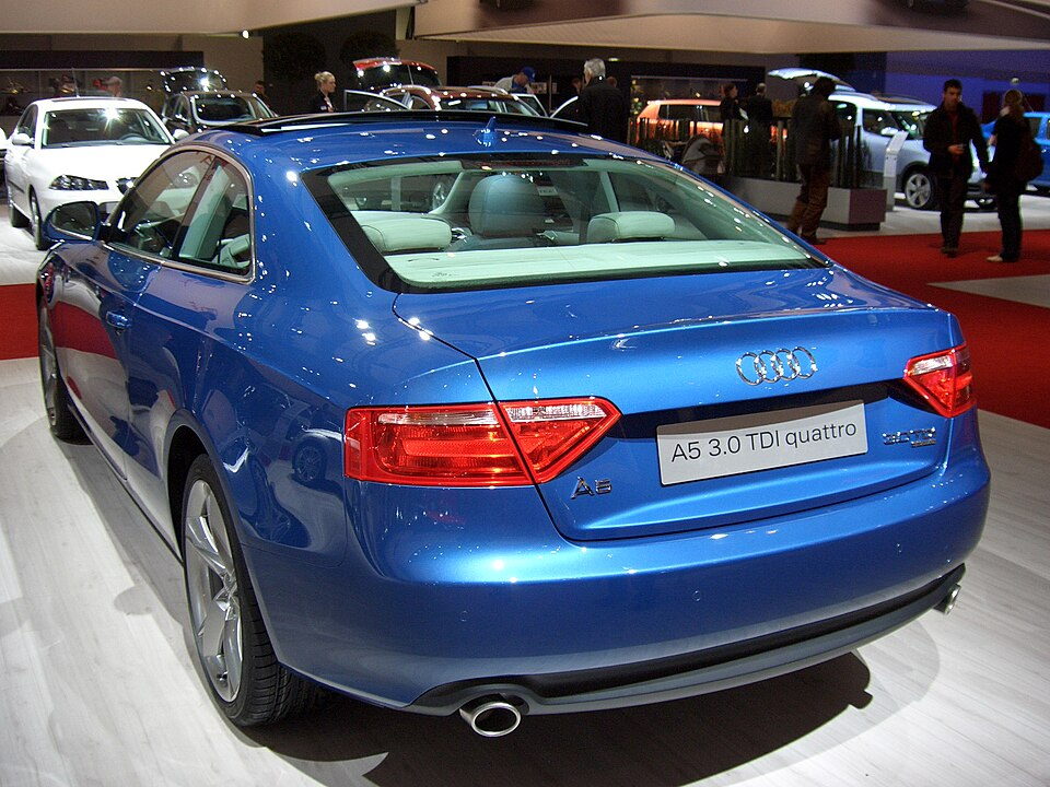 Audi A5 Coupé em exposição em Hamburgo, 2007.