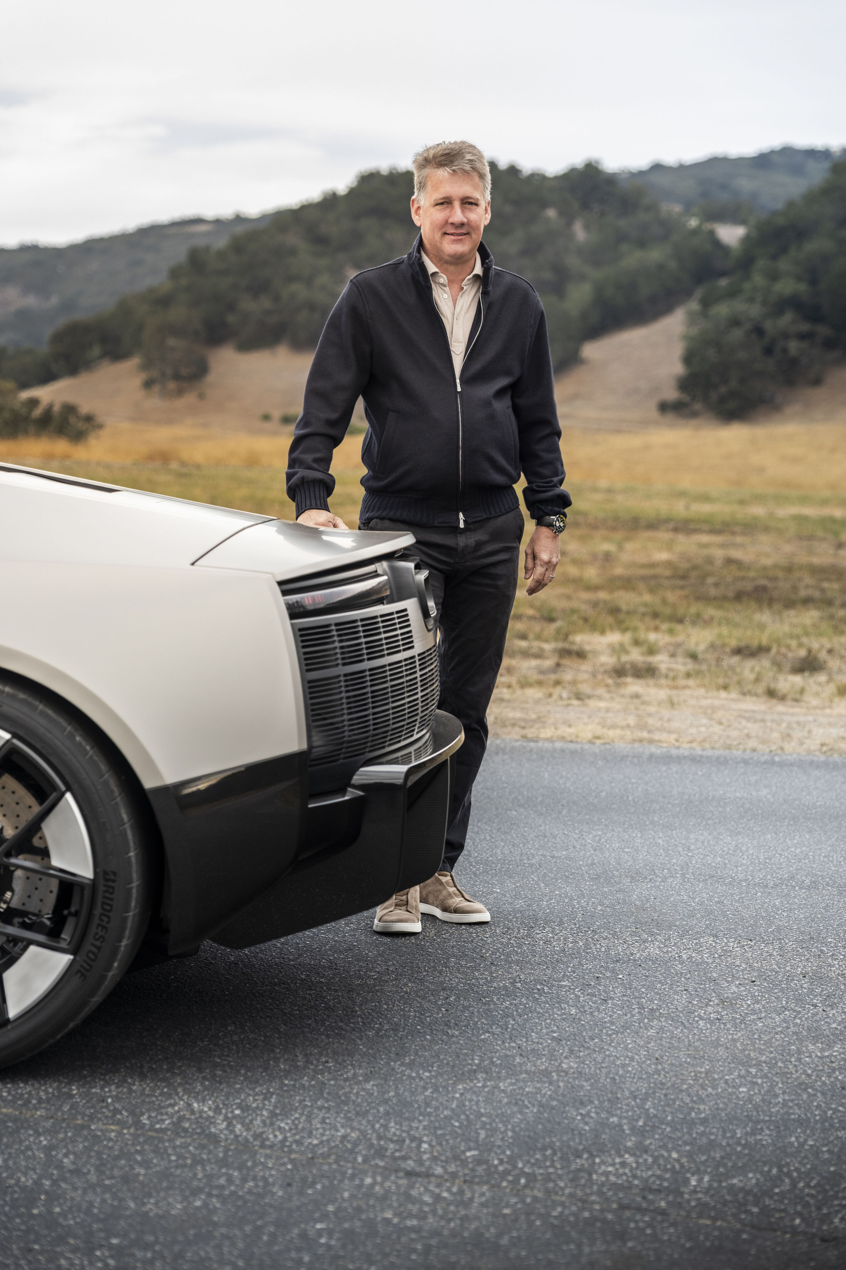 Gernot Döllner junto do Audi Nuvolari na apresentação norte-americana, 2026.